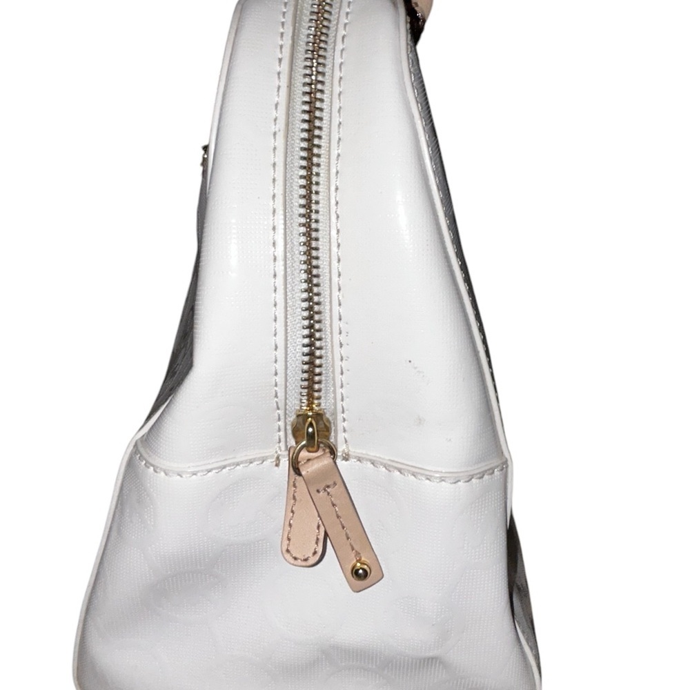 Pre loved Michael Kors patent Cindy dome satchel - Picture 4 of 10